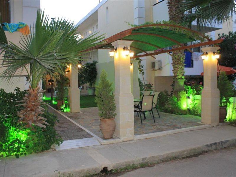 Varvaras Diamond Hotel Платанес Екстериор снимка