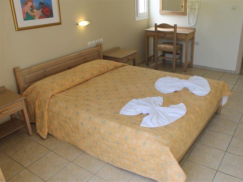Varvaras Diamond Hotel Платанес Екстериор снимка
