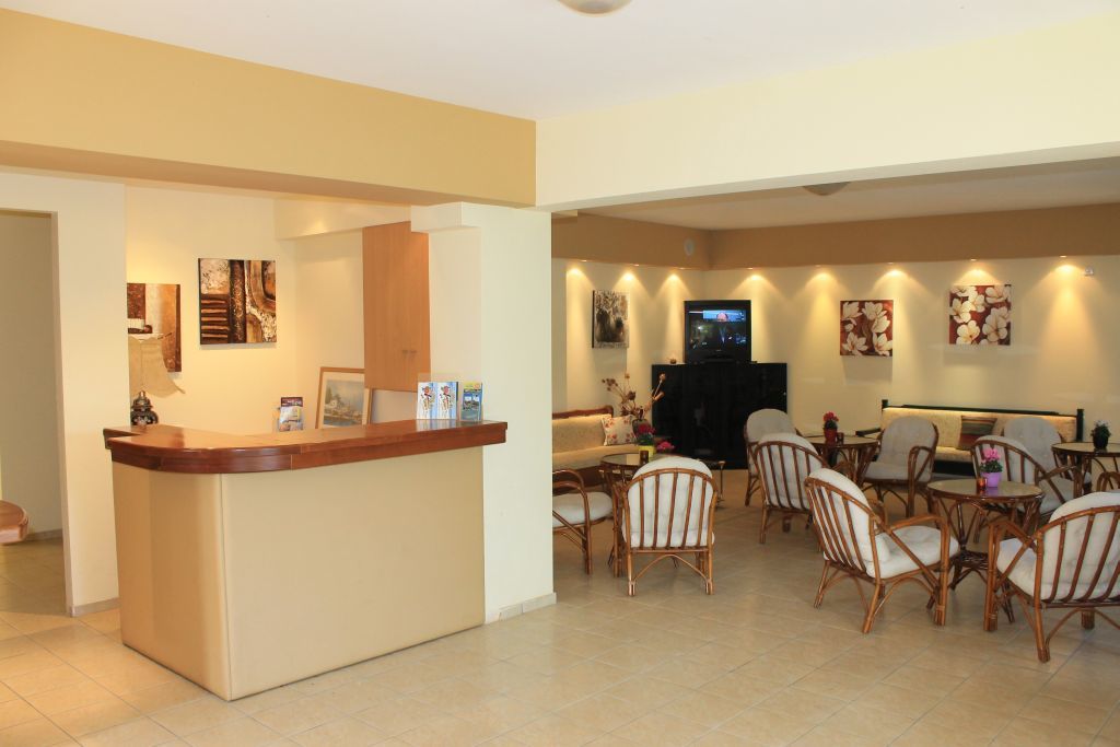 Varvaras Diamond Hotel Платанес Екстериор снимка