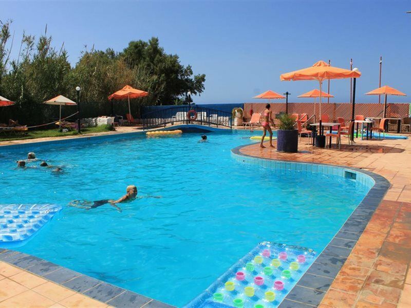 Varvaras Diamond Hotel Платанес Екстериор снимка